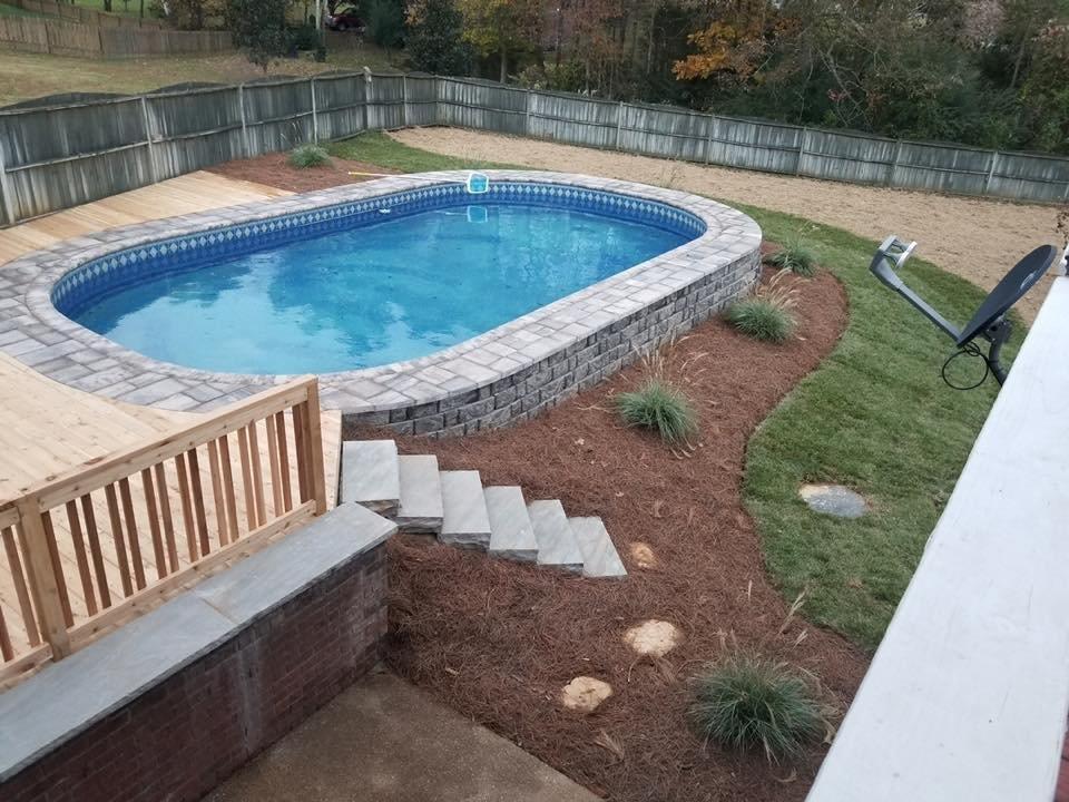 Semi-inground-pool-Leawood